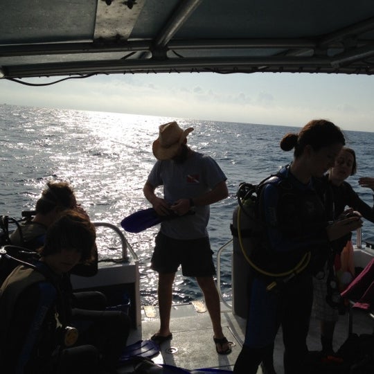 Foto diambil di Conch Republic Divers - Diving | Tavernier | Key Largo | Islamorada oleh bjoern k. pada 1/29/2012