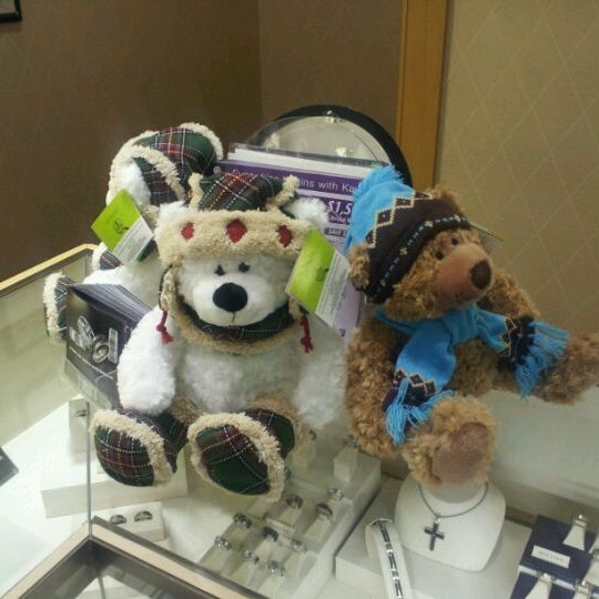 Kay Jewelers Vancouver Mall 2024 favors