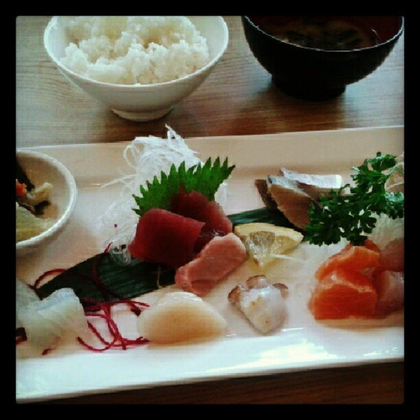 Photo taken at Toshi Sushi by ᴡ S. on 6/20/2012