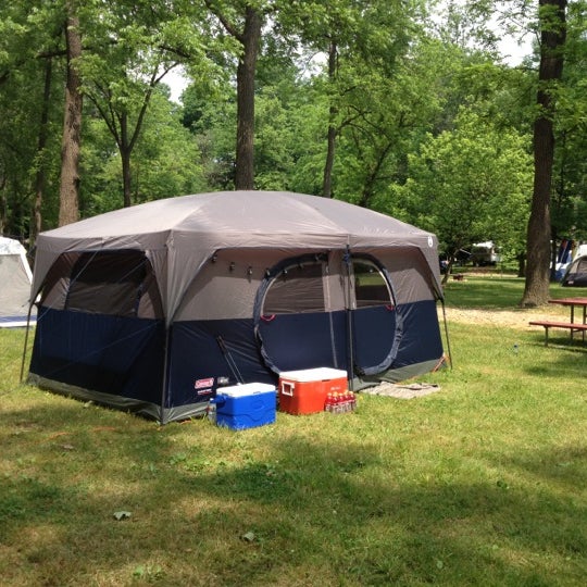 Camp valley палатки. Camping in a tropical area photo. Camp valley палатки. Маршрут лемошо килиманджаро. Йосемити кемпинг.