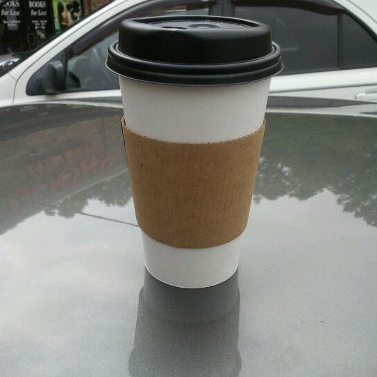 Photo taken at Boulder Creek Coffee by bogdan o. on 4/21/2012