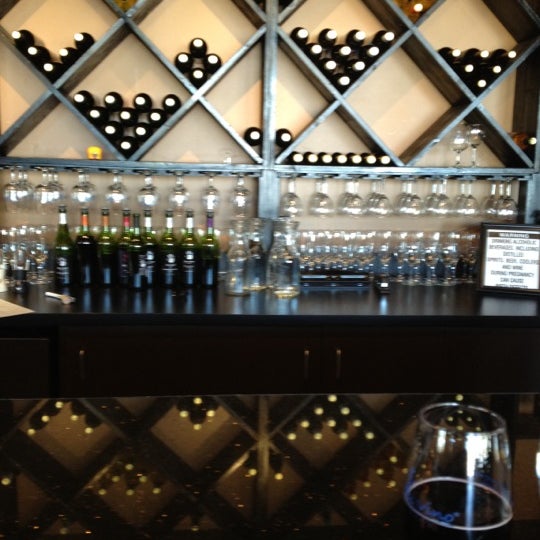 5/1/2012にOlivia C.がSu Vino Wineryで撮った写真