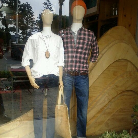 Levi's Store - Clothing Store in Eastern Malibu