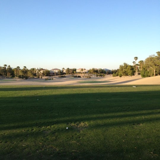6/7/2012 tarihinde Chuck D.ziyaretçi tarafından Rhodes Ranch Golf Club'de çekilen fotoğraf