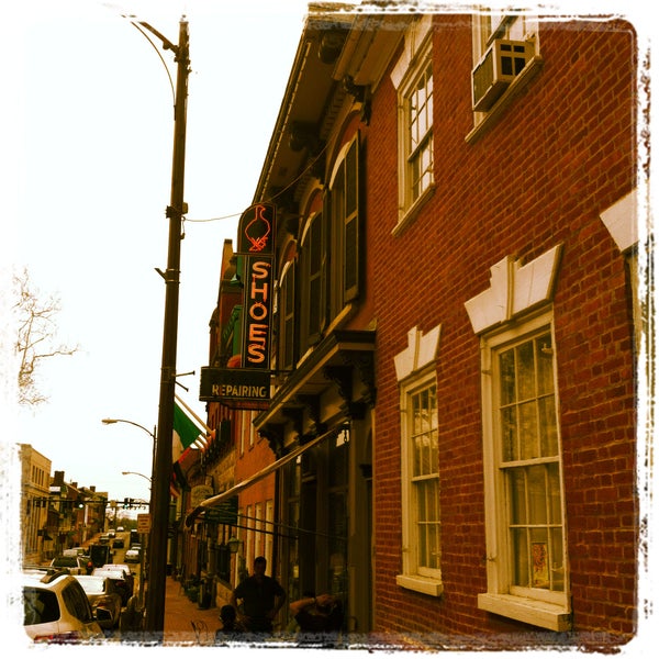 Shoe's Cup and Cork Club (Now Closed) Leesburg, VA