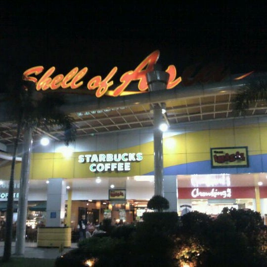 Photo taken at Shell by Coco H. on 1/20/2012