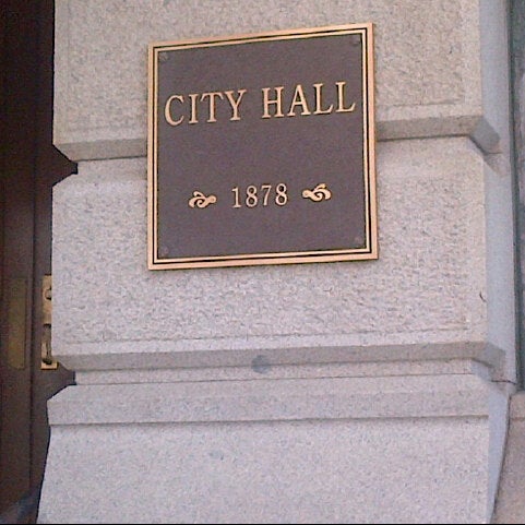 Снимок сделан в Providence City Hall пользователем Farah R. 8/28/2012