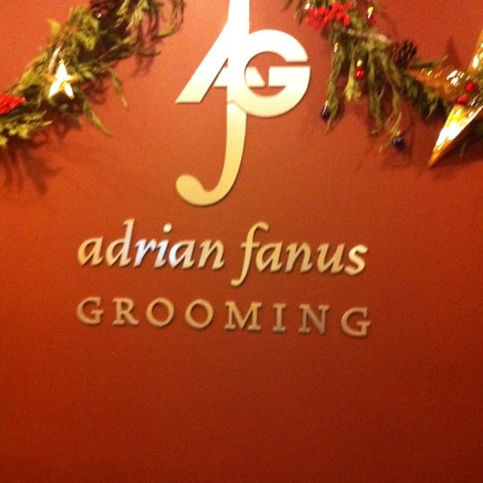 1/20/2012にRipton H.がAdrian Fanus Groomingで撮った写真