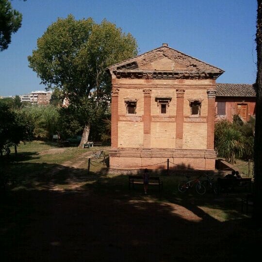 Sepolcro Di Annia Regilla 1 tip