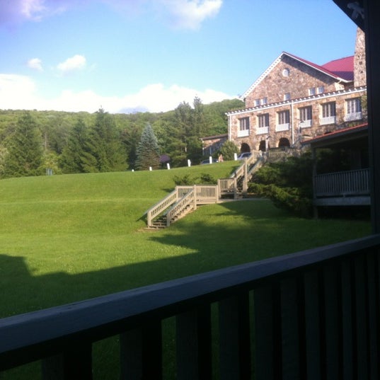 6/5/2012 tarihinde Brant C.ziyaretçi tarafından Mountain Lake Lodge'de çekilen fotoğraf