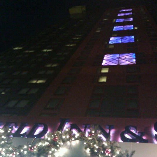 Das Foto wurde bei Fairfield Inn &amp; Suites by Marriott New York Manhattan/Times Square von Dulce B. am 1/8/2012 aufgenommen