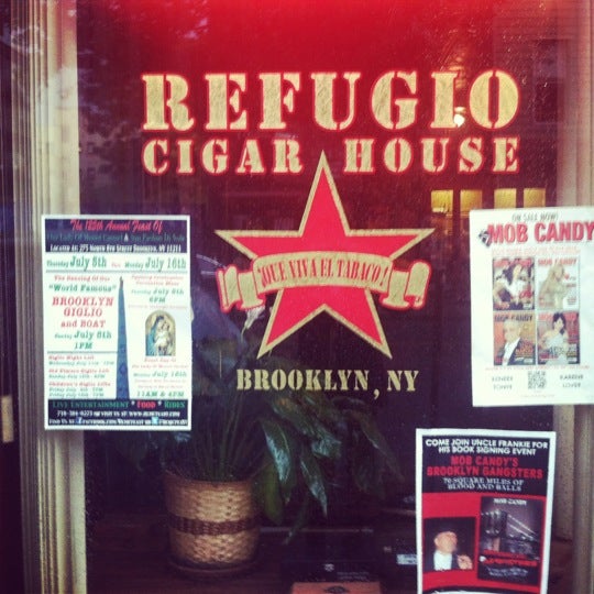 6/22/2012 tarihinde FineTobacco N.ziyaretçi tarafından United Cigars Inc.'de çekilen fotoğraf