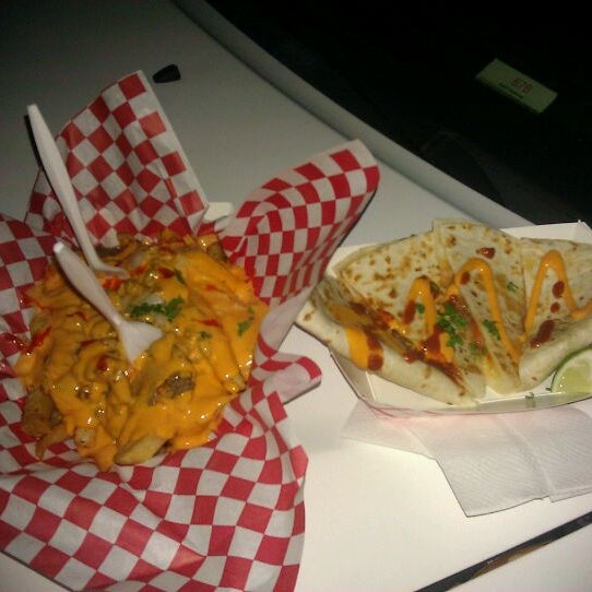 Photo taken at Oh My Gogi! Truck by kathy on 10/14/2011