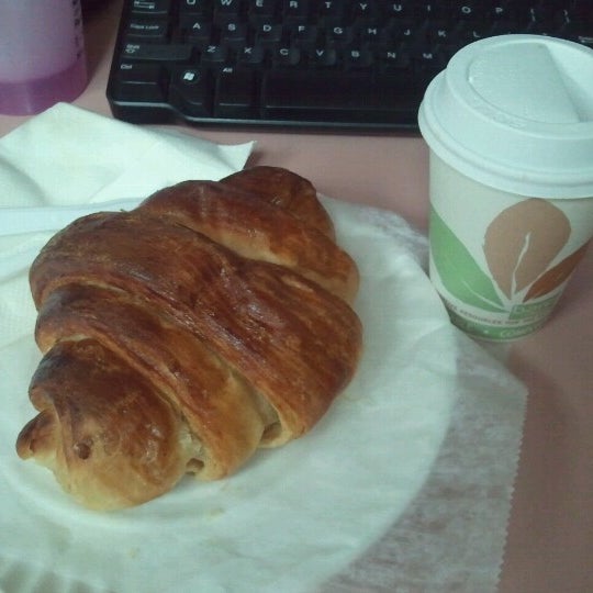 Photo taken at L&#39;Crescent Home Made Croissants &amp; Coffee Shop by Yara I. on 9/7/2012