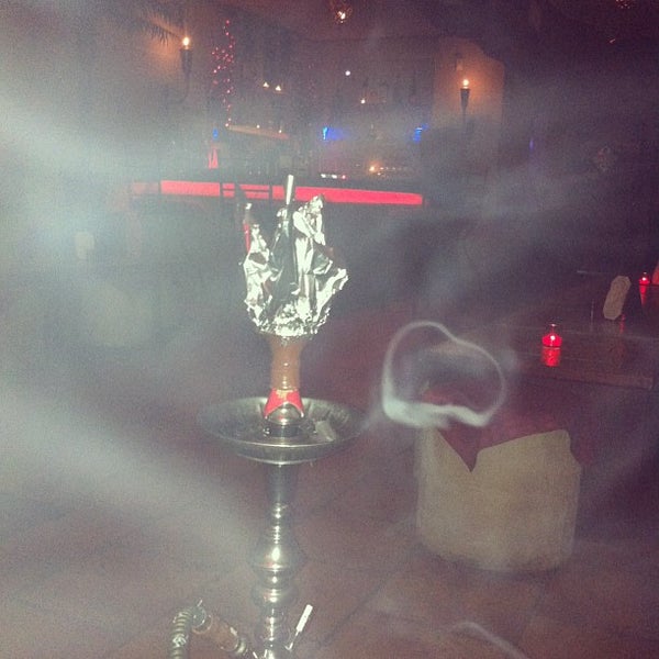 2/9/2012 tarihinde Eric B.ziyaretçi tarafından Le Caire Lounge'de çekilen fotoğraf