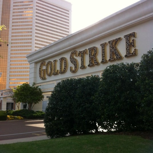 Das Foto wurde bei Gold Strike Casino Resort von Karla R. am 3/28/2012 aufgenommen