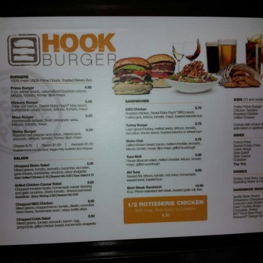Foto tomada en Hook Burger Bistro  por Rhamela V. el 7/22/2012