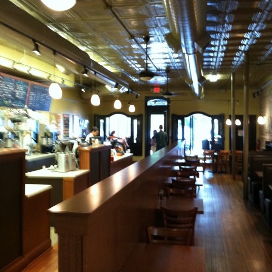 8/11/2011にNick D.がWilmoore Cafeで撮った写真