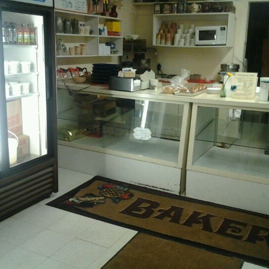 Bread Basket Bakery in Hamden