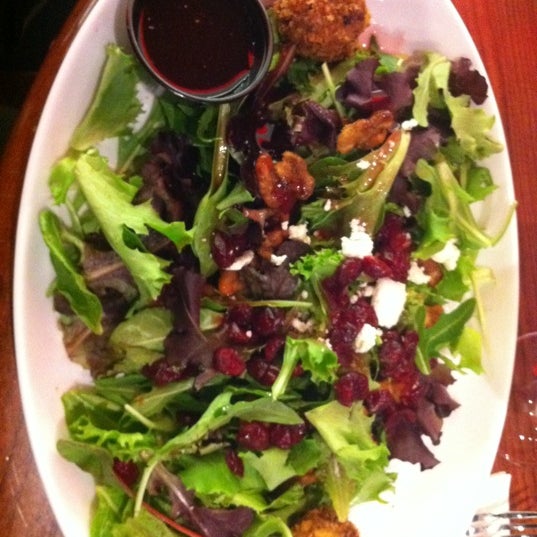 Candied Walnut & Goat Cheese Salad was to die for!!!