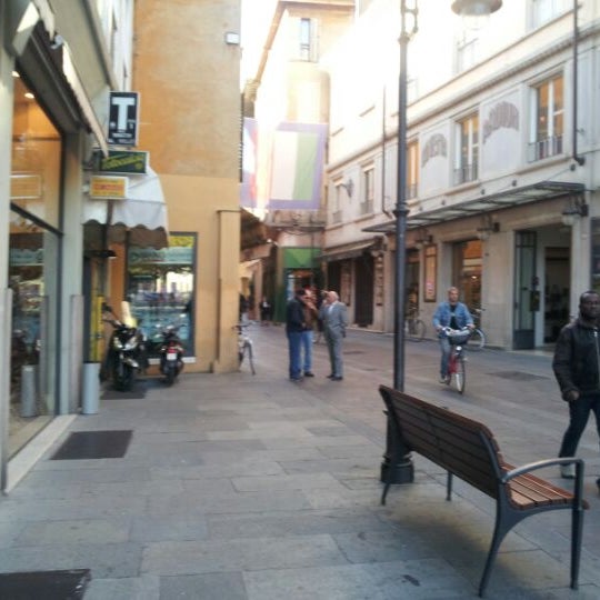Via Francesco Netti Napoli Na Via Francesco Crispi - Field