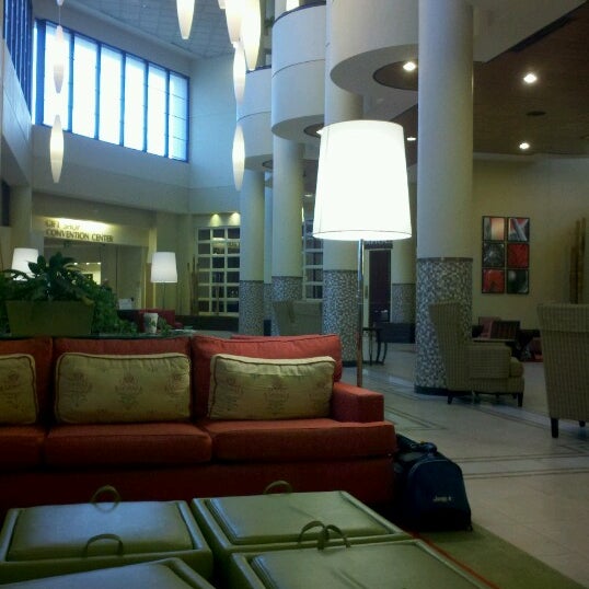 Photo taken at Marriott Orlando Airport Lakeside by Mike P. on 7/27/2012