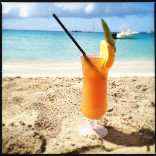 Friar's Bay Beach Bar 5 tips