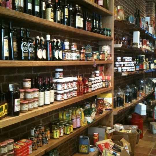 12/28/2011にKaren R.がMint Premium Foodsで撮った写真
