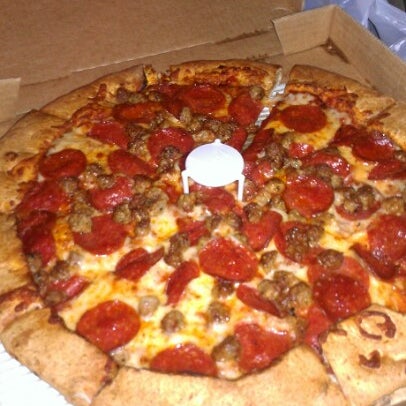 8/20/2012にSalli H.がWoodstock&#39;s Pizzaで撮った写真