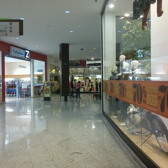 Foto tirada no(a) Shopping ViaCatarina por Clovis J. em 8/29/2012