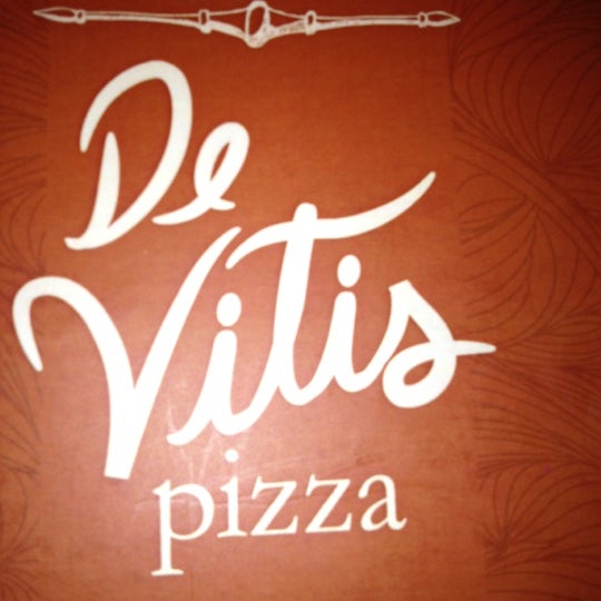 6/3/2012にMauricio F.がDe Vitis Pizzaで撮った写真
