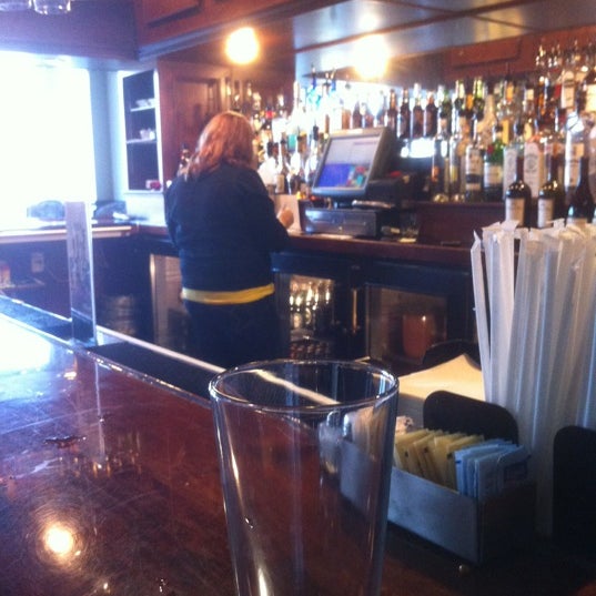 1/7/2012にGuy L.がMulligan&#39;s Grill And Pubで撮った写真