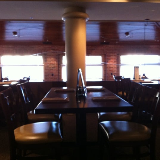 Photo taken at Buttonwood Grill by Ken S. on 3/5/2012