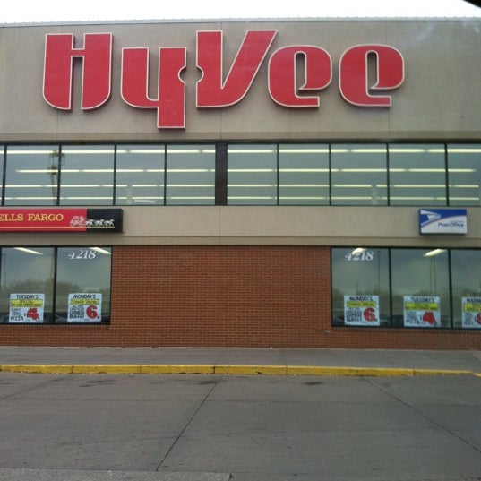Photo taken at Hy-Vee by Joanna G. on 1/8/2012