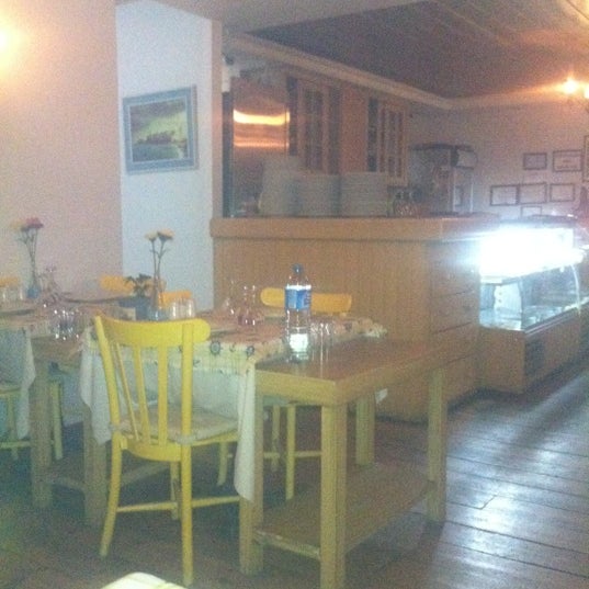 2/10/2011 tarihinde Gurol Y.ziyaretçi tarafından Tenes Bozcaada Balık Restoranı'de çekilen fotoğraf