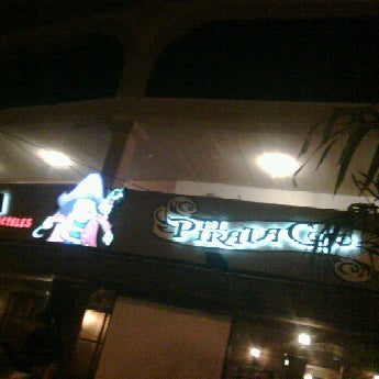 Photo taken at El Pirata Cojo by !!nEnE!!aleX m. on 6/17/2012