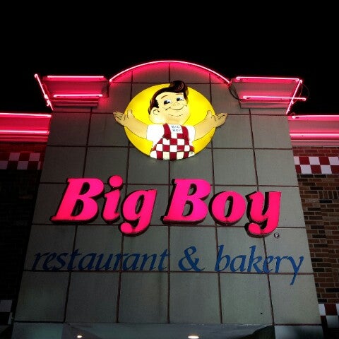 Photo taken at Big Boy Restaurant by @24K on 7/2/2012