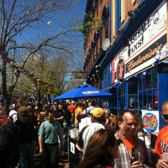 Photo taken at Pratt Street Ale House by @followfrannie B. on 4/6/2012