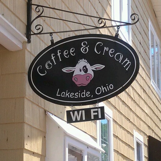 Coffee And Cream Coffee Shop in Lakeside Marblehead