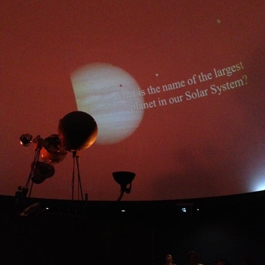 8/28/2012 tarihinde Jessicaziyaretçi tarafından Treworgy Planetarium'de çekilen fotoğraf
