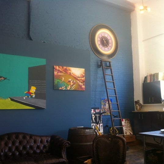 6/15/2012にMelika M.が144 King Art Cafeで撮った写真