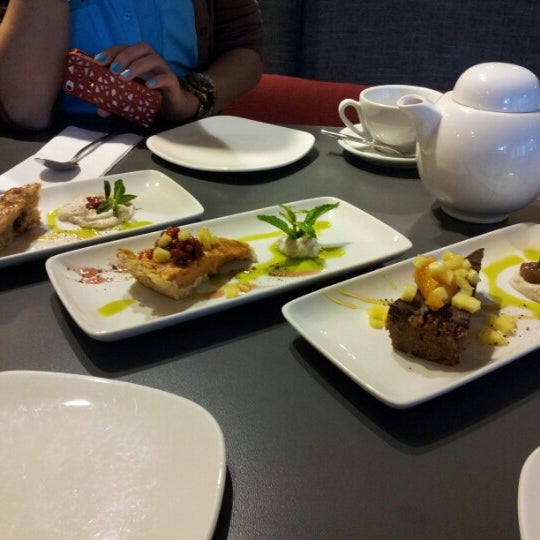 6/18/2012 tarihinde Dinnur 👽 G.ziyaretçi tarafından SAF Restaurant'de çekilen fotoğraf