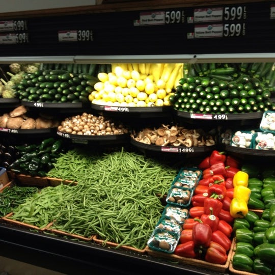 Photo taken at New Leaf Market Co-op by Marco-Antonio B. on 2/13/2012