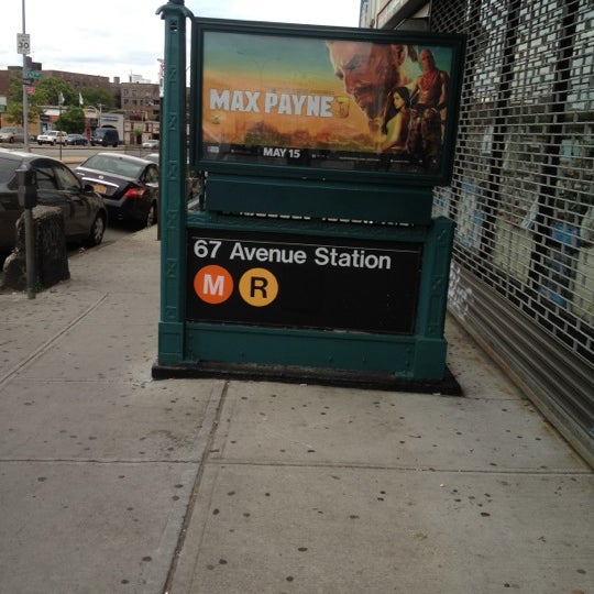 Mta R67 Photos at MTA Subway - 67th Ave (M/R) - Metro Station