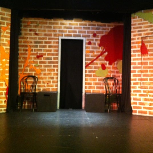 รูปภาพถ่ายที่ The Hideout Theatre โดย Chadwick S. เมื่อ 6/22/2012