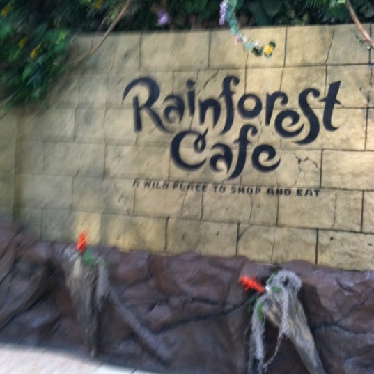 Rainforest Cafe (Now Closed) 24 tips