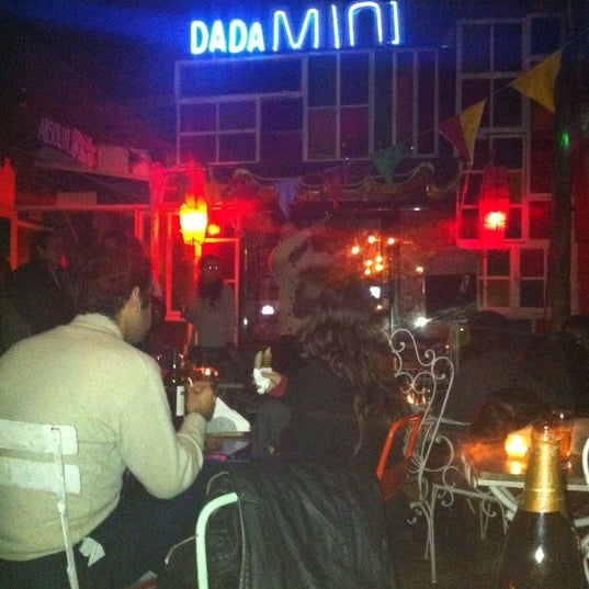 Foto tomada en Dadá Mini Bar  por Ricardo el 6/20/2012