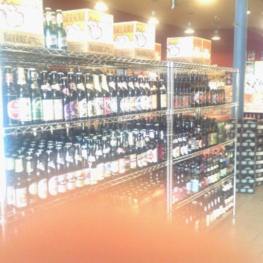 รูปภาพถ่ายที่ Prospect Heights Beer Works โดย Chelesse M. เมื่อ 9/9/2012