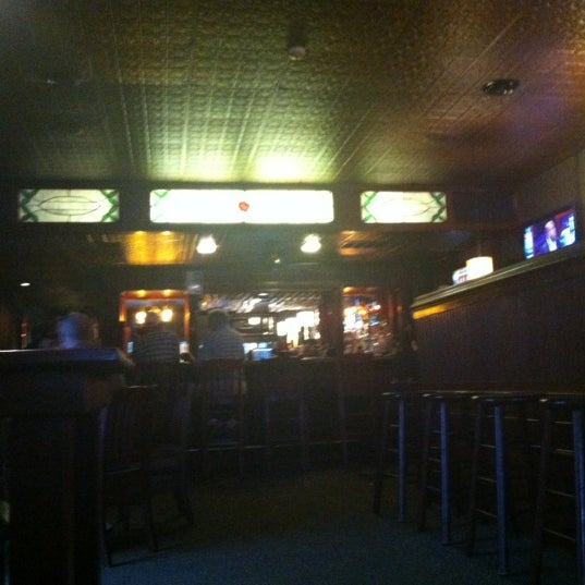 รูปภาพถ่ายที่ Charlotte Street Grill &amp; Pub โดย Greg M. เมื่อ 3/30/2012