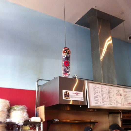 รูปภาพถ่ายที่ Papalote Mexican Grill โดย Raul F. เมื่อ 3/2/2012